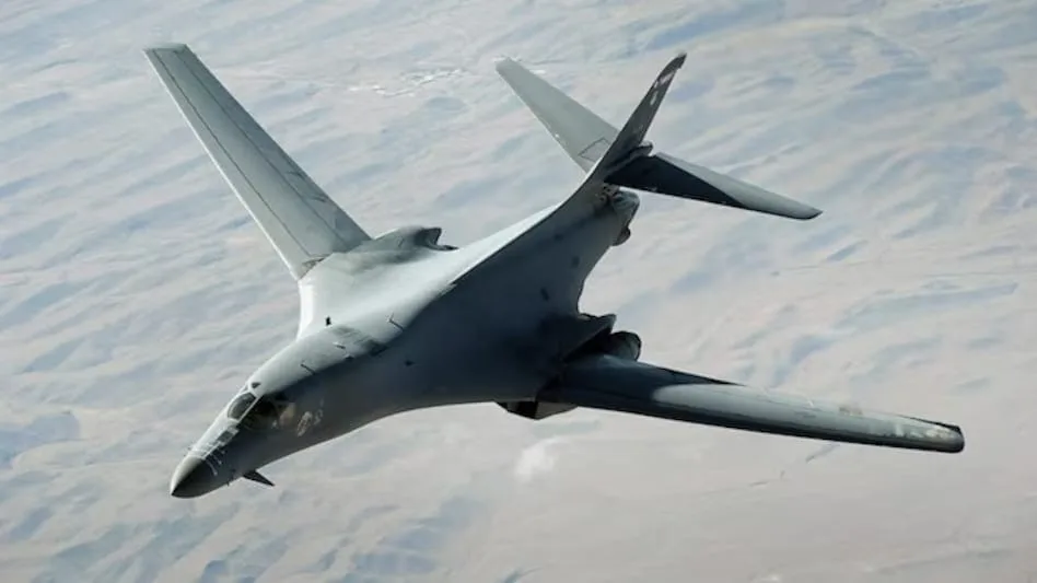 B-1 बॉम्बर से ईरान के सैन्य ठिकानों पर अमेरिकी हमला, मध्य-पूर्व में बढ़ा तनाव