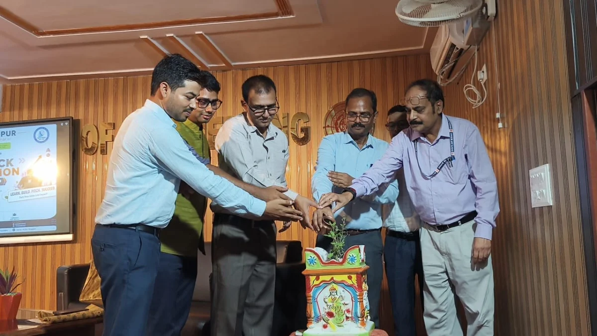 भागलपुर इंजीनियरिंग कॉलेज में ‘Pitch Deck Preparation’ पर कार्यशाला, 200 से अधिक युवाओं ने सीखे स्टार्टअप के गुर