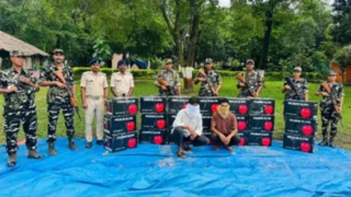 भारत-नेपाल सीमा पर तस्करी के खिलाफ बड़ी कार्रवाई, ड्रग्स, विदेशी मुद्रा और 52 पेटी प्रतिबंधित चाइनीज सेब जब्त